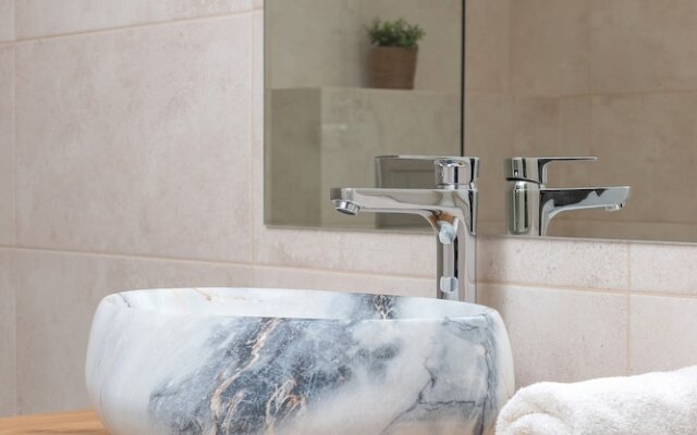 Stylish Studio Kiełkowskiego by Renters