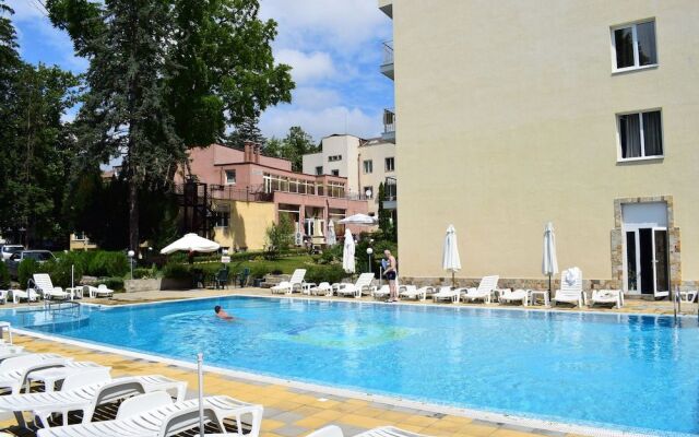 Balneo Hotel Druzhba 1