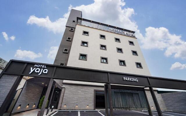 Hotel Yaja Changwon Myeongseo