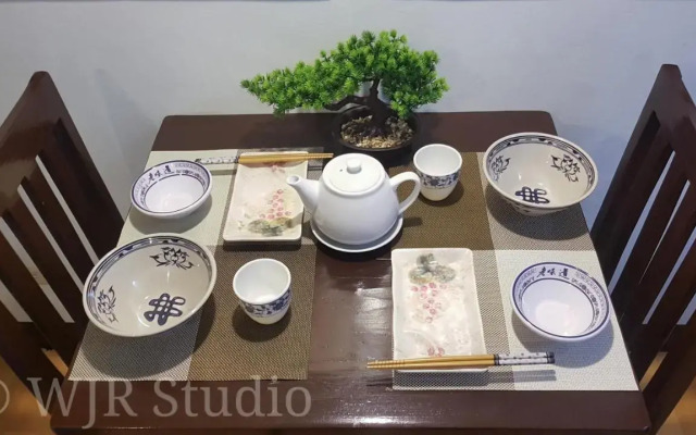 Queen Bed Suite- Japanese Style