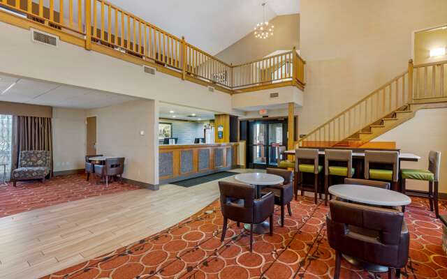 Best Western Falcon Plaza - Bowling Green
