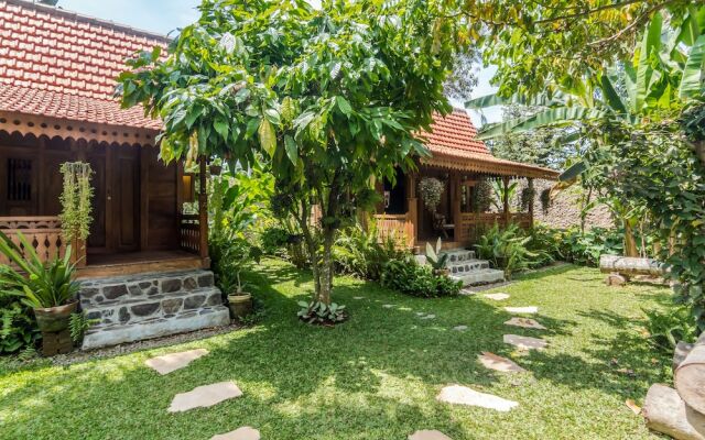ZEN Premium Ubud Lod Tunduh