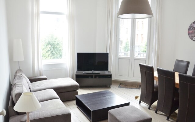 Apartment South Side Suite