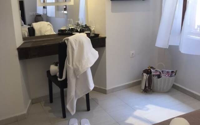 Rodos City House