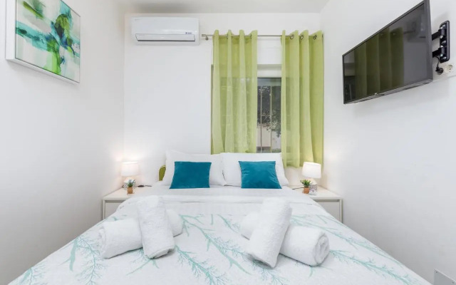 Marine Lux apartments