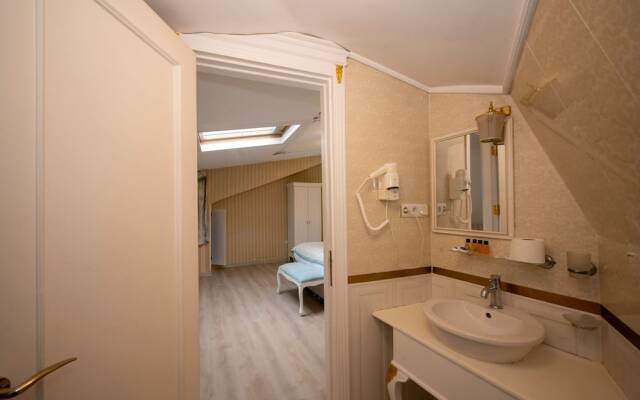 Villa Paradiso & Spa Hotel
