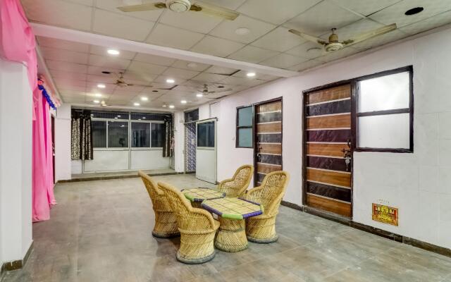 OYO 77279 Hotel Grand inn