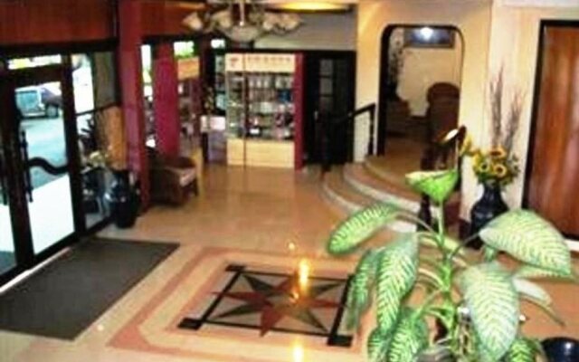 Royal Palms Hotel & Spa