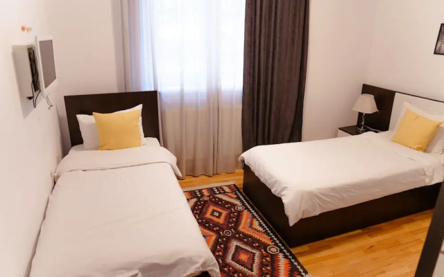 Ava Hotel