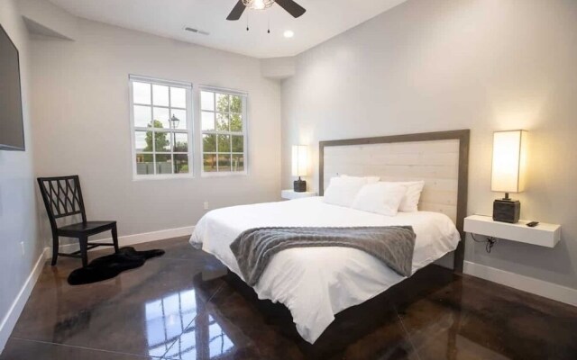 Eagle View #f8 4 Bedroom Townhouse