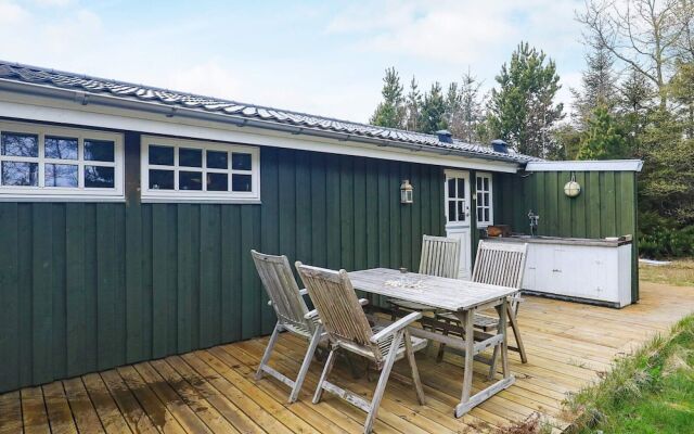 6 Person Holiday Home in Jerup