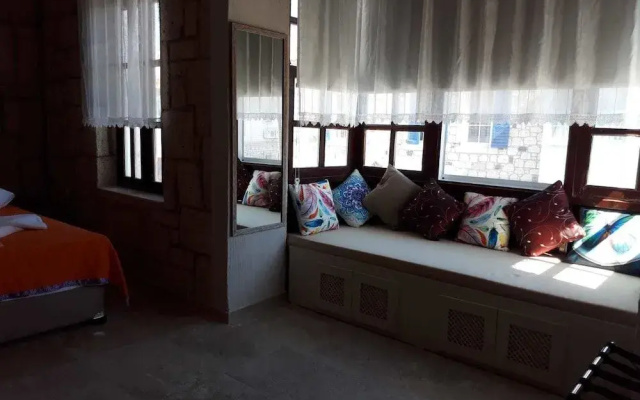 Loca Alacati Butik Otel