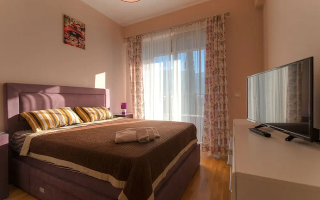 Sea View Apartments MonteBook
