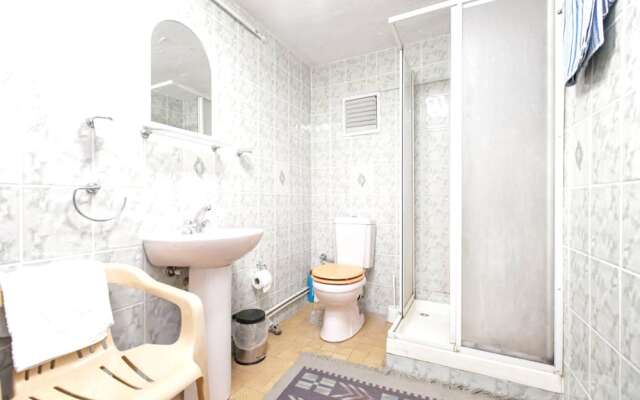 Apartment With 2 Bedrooms in Beyoglu Istanbul