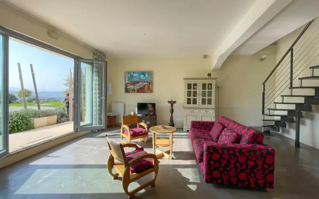 Belvilla by Oyo Amazing Apartment With Garden