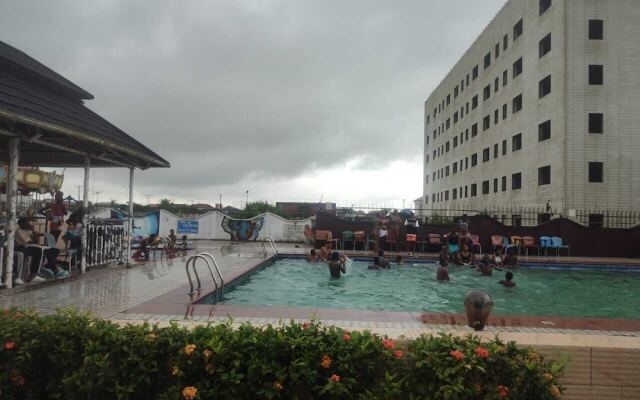 Aridolf Resort Wellness Centre & Spa