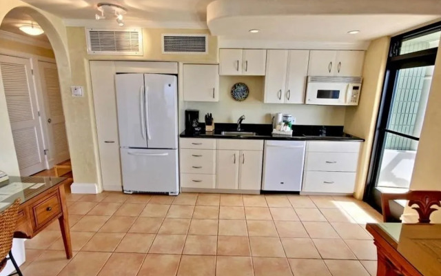 Lahaina Shores 501 by RedAwning