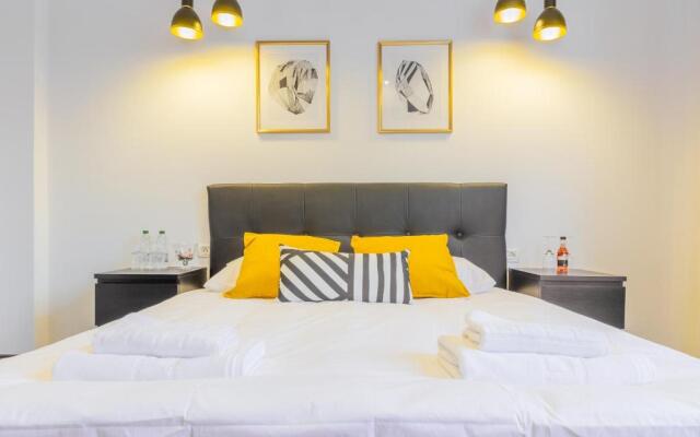 CHÂTEAU: Upscale Suites in Bucharest's Historical Center!