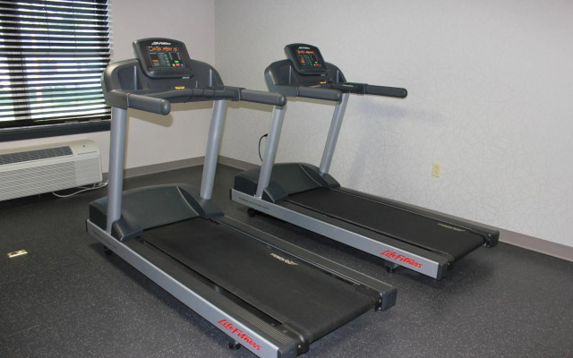 Country Inn & Suites by Radisson, Roanoke, VA