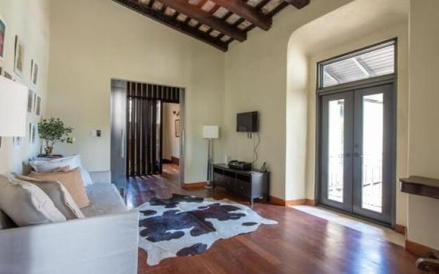 Casa Pantheon Luxury Colonial House