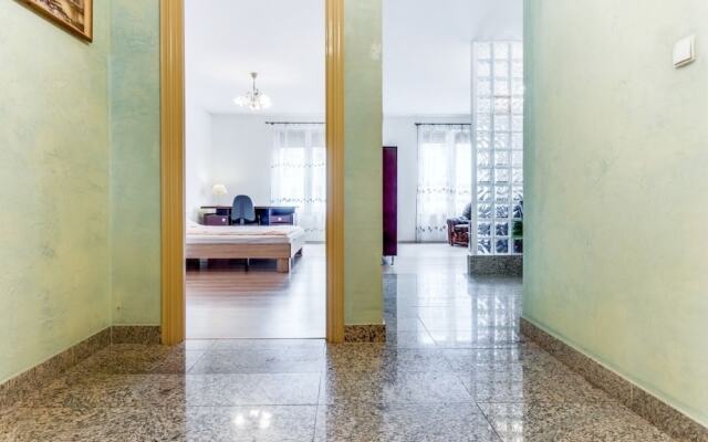 Penguin Apartments City Center