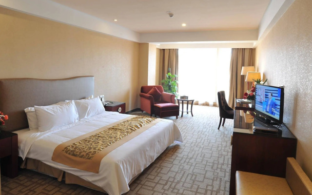 Yingshan Hongguang Bishen Hot Spring Hotel