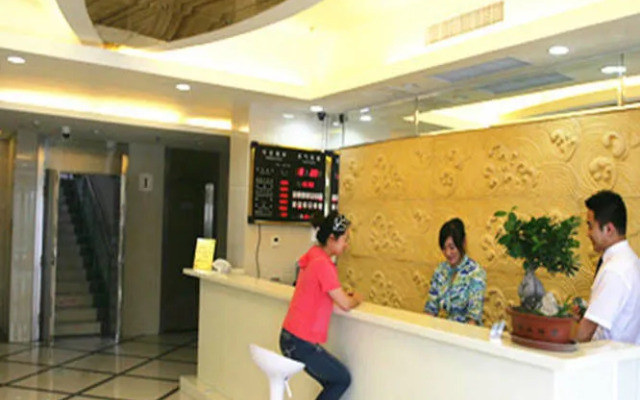 青岛航海假日酒店