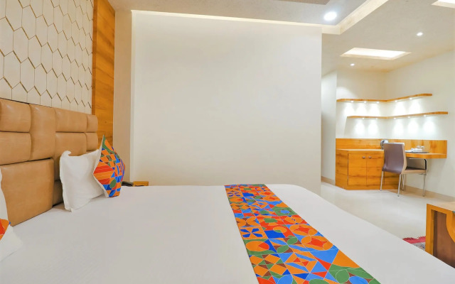 Fabhotel Holiday Grand