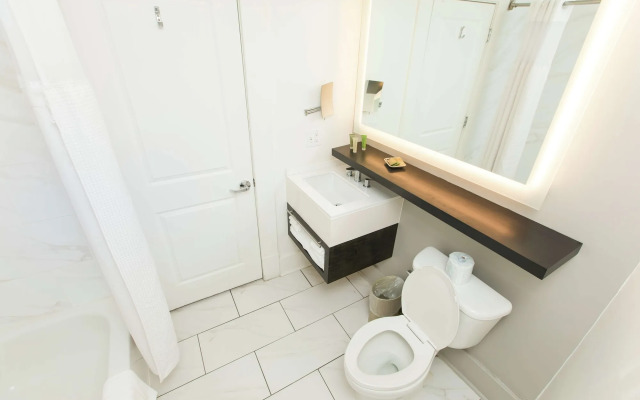 The Partridge Inn Augusta, Curio Collection by Hilton