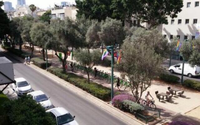 Ben Gurion Apartment