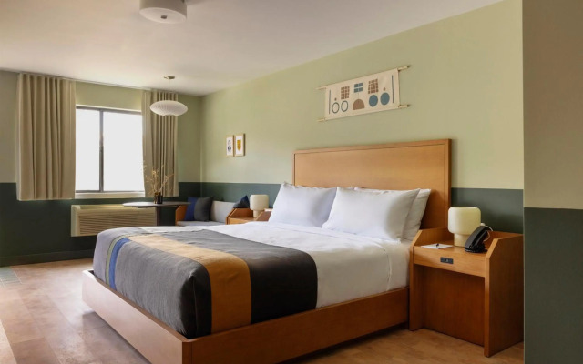 Sleep Inn & Suites
