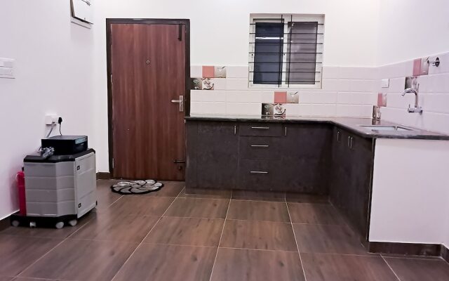 Roomshala 135 Paradise Villa Banglore