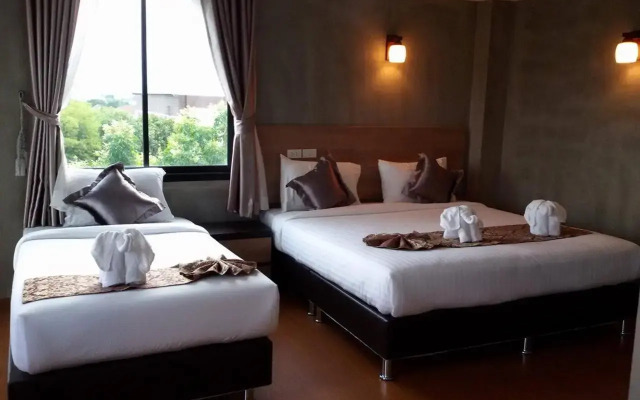 Narai Iyara Palace Lopburi