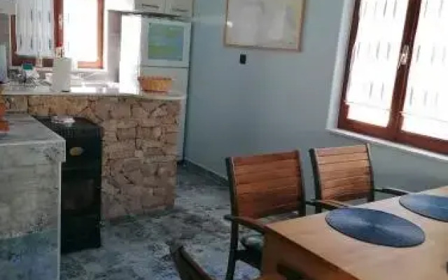 House Rhapsody In Blue