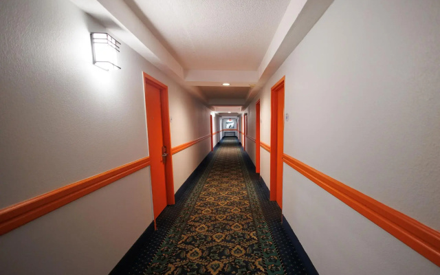 Garnet Inn & Suites, Orlando