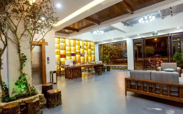 Wulingyuan Xiangye Panju Inn
