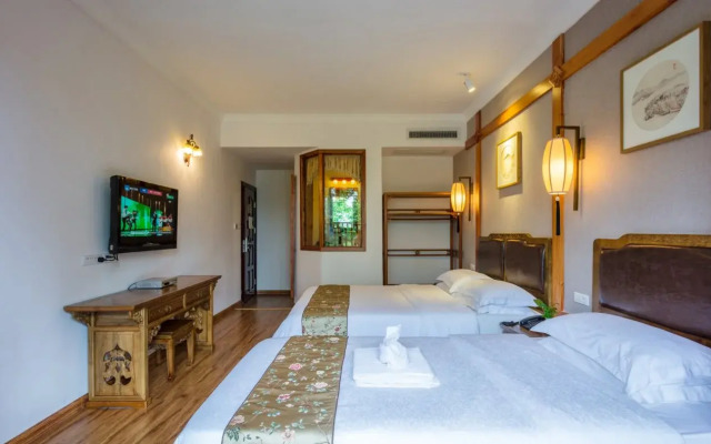 Yangshuo Riverview Hotel