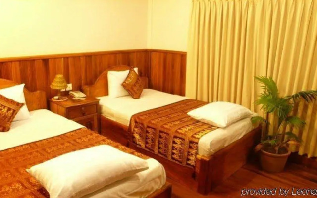 Sam Moon's Hotel Angkor Wooden House