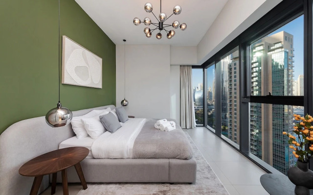 Luxury Burj Khalifa View 4BR