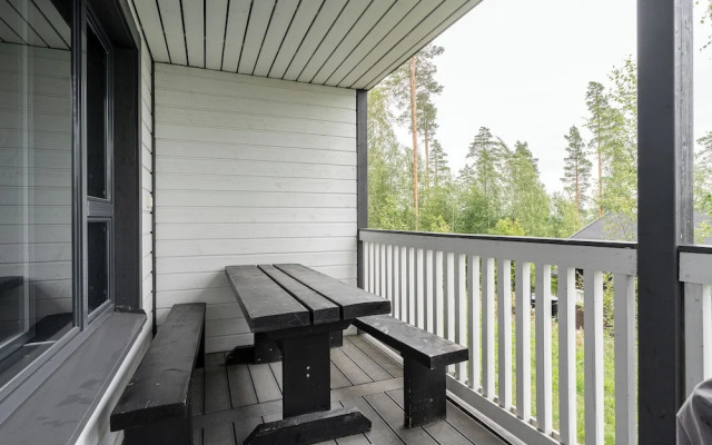 Peaceful 2BR Getaway Cabin at Riihivuori