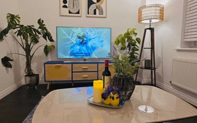 Kensington Bliss - 3 Bedroom House in Colchester