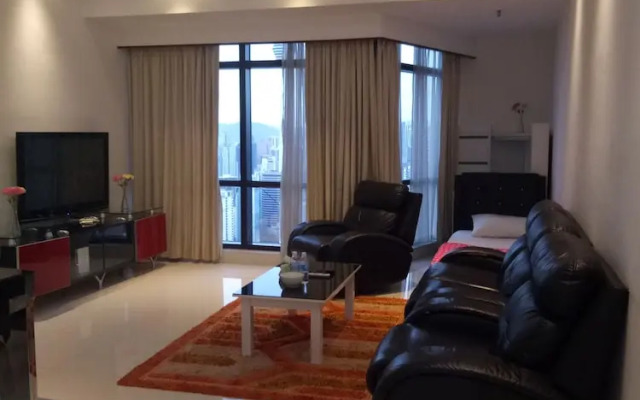 SM service suite Times Square