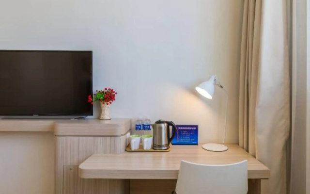 Laiya Hotel (Fengtai Railway Station Tiantan Hospital Branch)