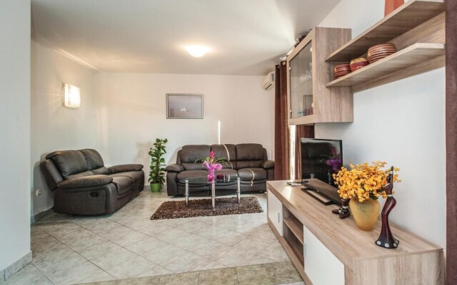 Beautiful Home in Razanj With 6 Bedrooms, Wifi and Outdoor Swimming Pool