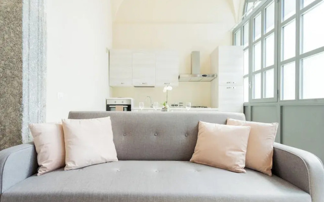 Romantic Escape City Centre With Jacuzzi & Parking