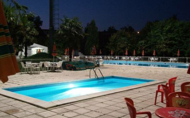 Hotel Villaggio Tropicana Club