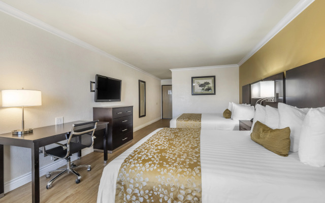 Best Western Plus South Bay Hotel