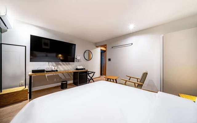 Gimhae Jangyu No 25