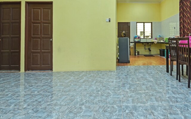 OYO Home 90607 Casaria Besut