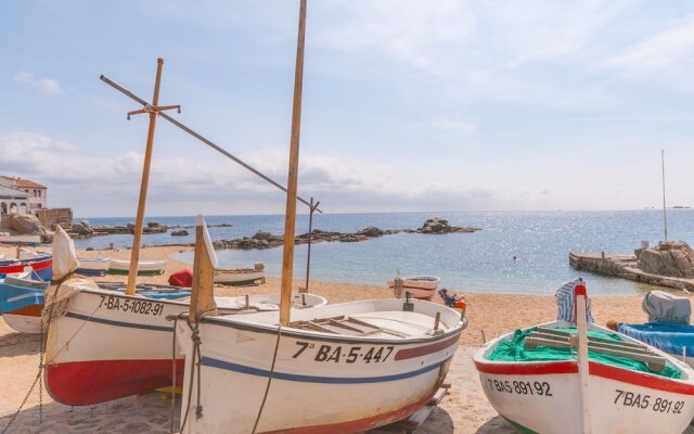 Fantastic Holiday Home With Private Pool in L'escala